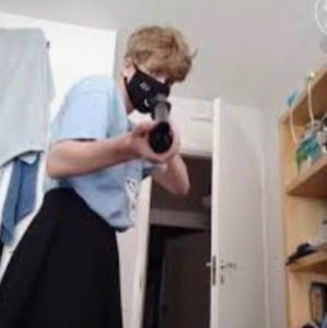 Meet your Posher, Offly